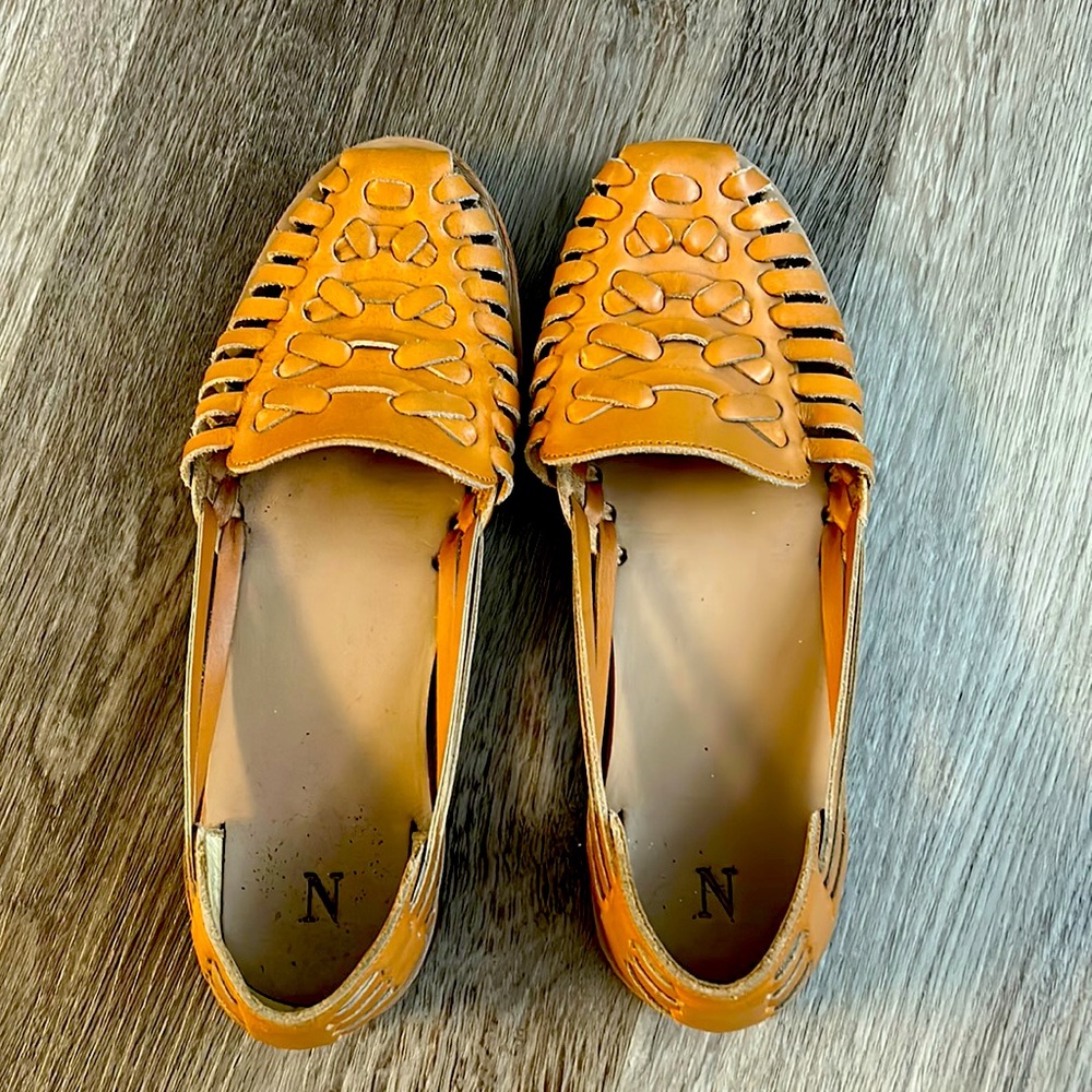 Nisolo huarachi sandals